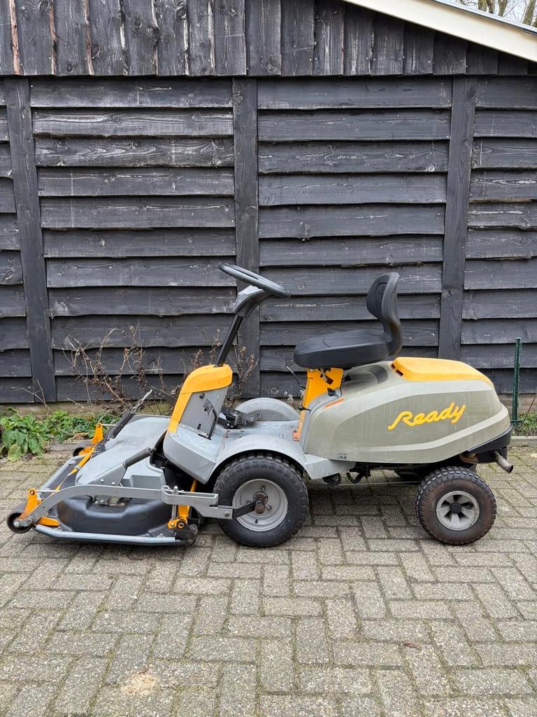 Stiga Villa Ready hydrostaat NIEUW MAAIDEK, Ophalen, Cirkelmaaier, Gebruikt, Benzine-grasmaaier
