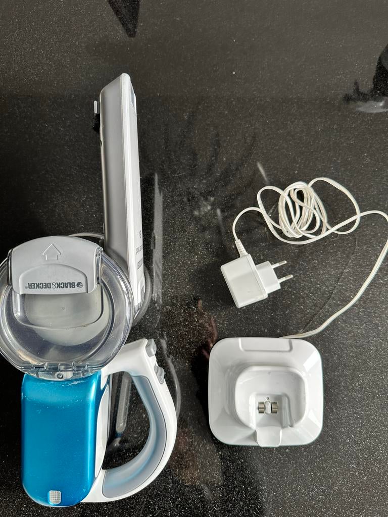 Black & Decker Dustbuster Kruimeldief 12V, Gebruikt, Kruimeldief, Ophalen of Verzenden, Minder dan 1200 watt