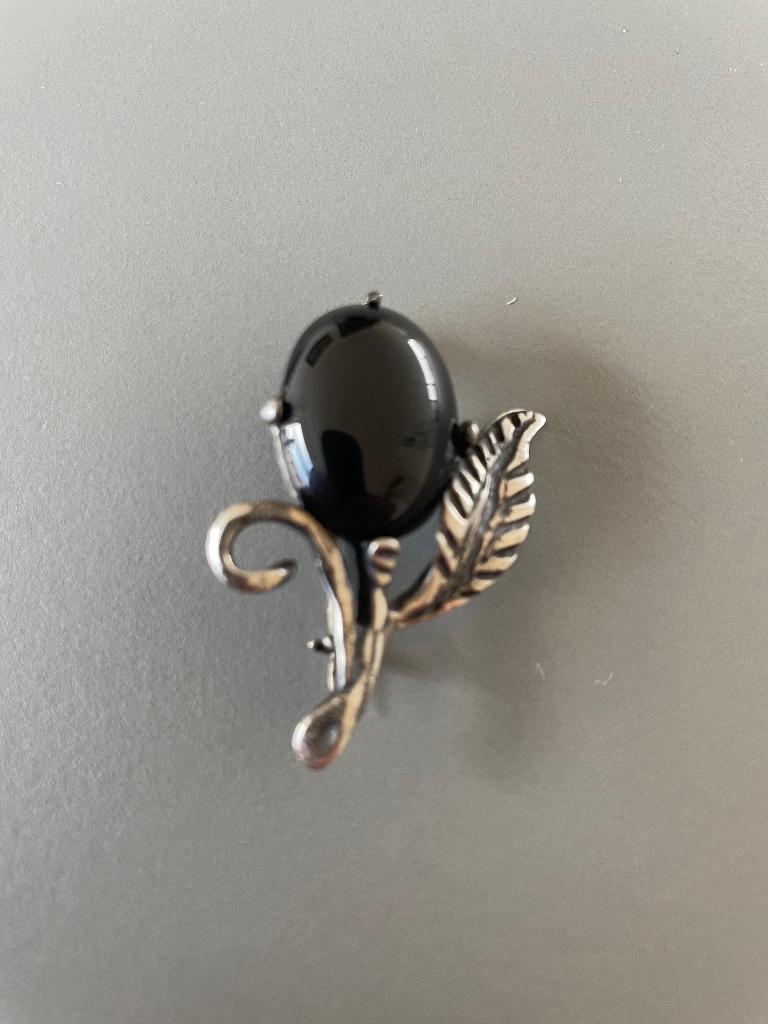 Zilveren sierlijke tak broche, Sieraden, Tassen en Uiterlijk, Broches, Ophalen, Gebruikt, Minder dan 4 cm, Zilver