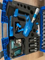 Uponor UP110 Perstang Set met Makita Lader en Persbekken, Ophalen, Zo goed als nieuw