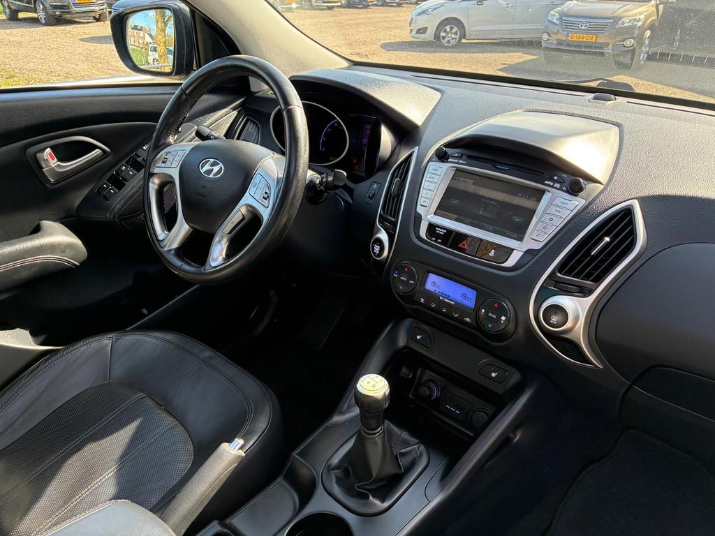 Hyundai Ix35 2.0i i-Catcher | Leder + Schuif/kantel dak + Ke, Gebruikt, Zwart, 4 cilinders, Handgeschakeld