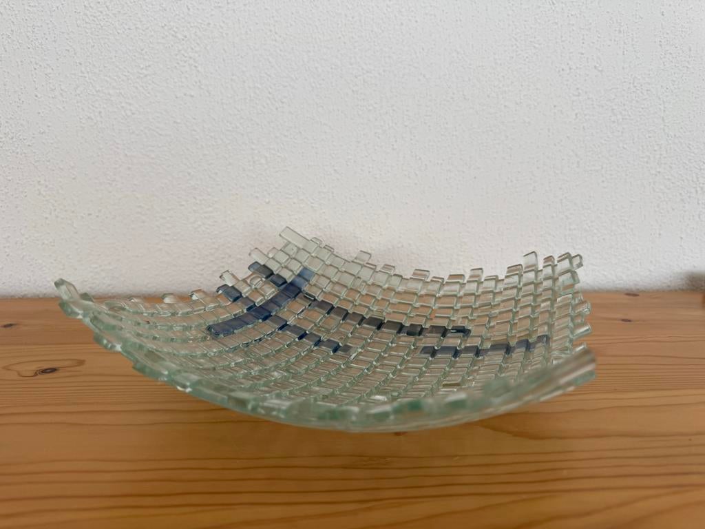 Unieke glazen schaal met blauwe accenten, Ophalen, Schaal, Vierkant, Nieuw