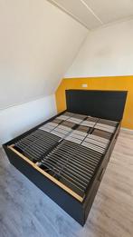 IKEA BRIMNES bed (160x200) met LEIRSUND lattenbodems, Ophalen, Gebruikt, Zwart, Tweepersoons