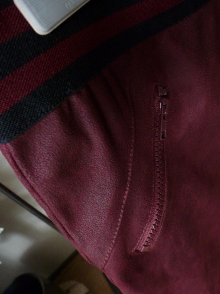 nieuw NORAH imitatie leer rok 44 BURGUNDY -GRATIS zend, Kleding | Dames, Rokken, Overige kleuren, Verzenden, Maat 42/44 (L), Nieuw