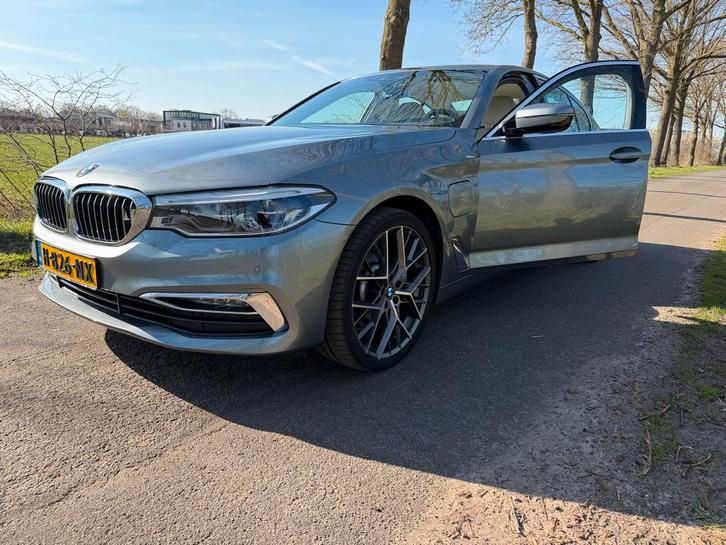 Zeer mooie BMW 5-Serie 530e LUXURY LINE, Auto's, BMW, Particulier, 5-Serie, ABS, Adaptieve lichten, Airbags, Airconditioning, Alarm