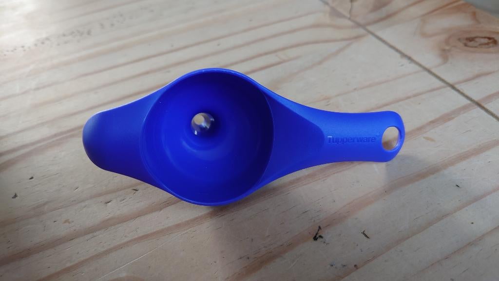 Tupperware mini trechter Paars NIEUW, Ophalen of Verzenden, Nieuw, Paars, Overige typen