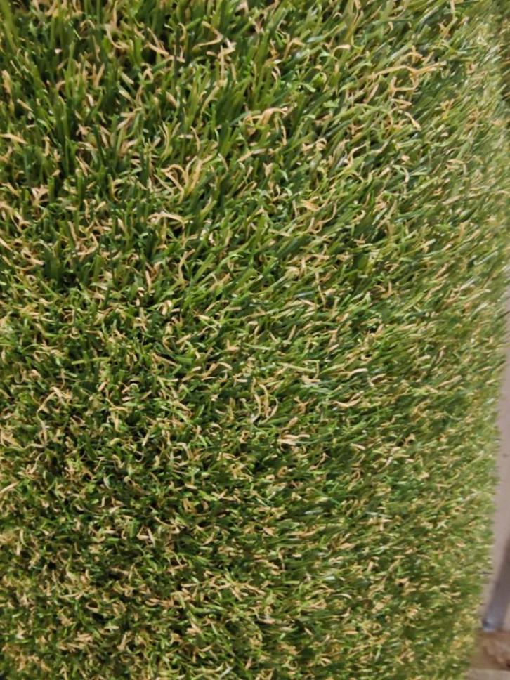 Mooie coupon kunstgras 355 x 400, Tuin en Terras, Gras en Kunstgras, Nieuw, 20 m² of meer, Ophalen