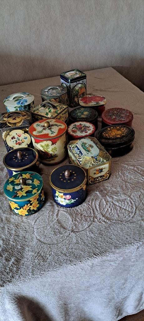 13 dozen met koekblikken, Verzamelen, Blikken, Ophalen, Overige, Verkade