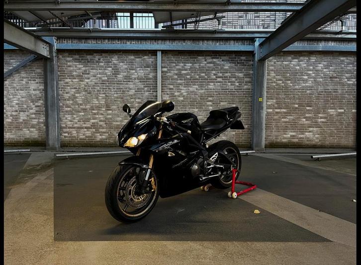 Triumph Daytona 675 orig NL 2007, Motoren, Motoren | Triumph, Particulier, Super Sport, meer dan 35 kW, 3 cilinders, Motorrijbewijs A