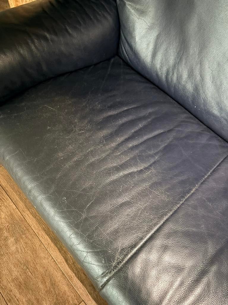 Leuk donkerblauw leren bankje, Ophalen, 150 tot 200 cm, Tweepersoons, Zo goed als nieuw