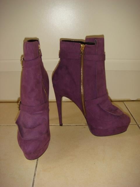 NIEUW NIKKIE laarzen maat 41 paarse kunstsuède stiletto, Overige kleuren, Verzenden, Lage of Enkellaarzen, Nieuw