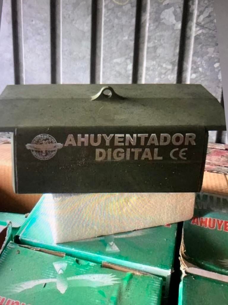 Digitale vogelverschrikker geluidskabel vogelafweer verjager, Ophalen, Gebruikt