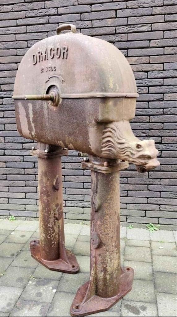 Dragor waterpomp, Ophalen