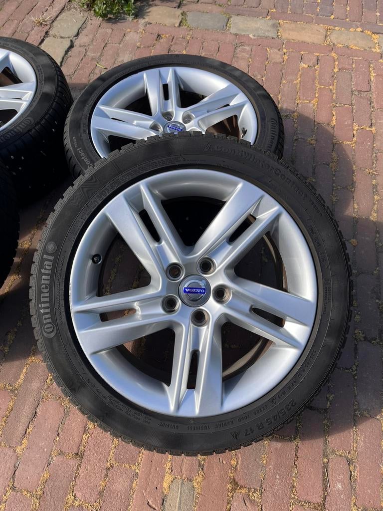 Volvo “Sadia” 17 inch velgen in zeer nette conditie, Auto-onderdelen, Banden en Velgen, Ophalen, Velg(en), 17 inch, Winterbanden