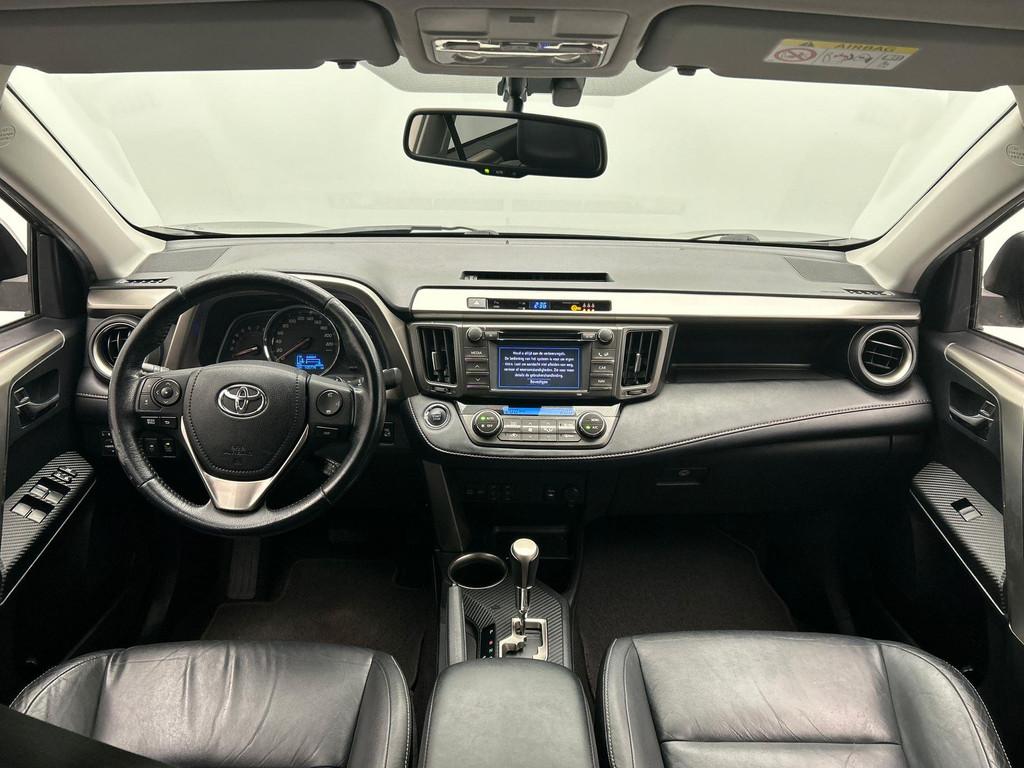 Toyota RAV4 2.0 Executive 4WD Navigatie Leder Camera, Auto's, Automaat, Euro 5, Gebruikt, Zwart
