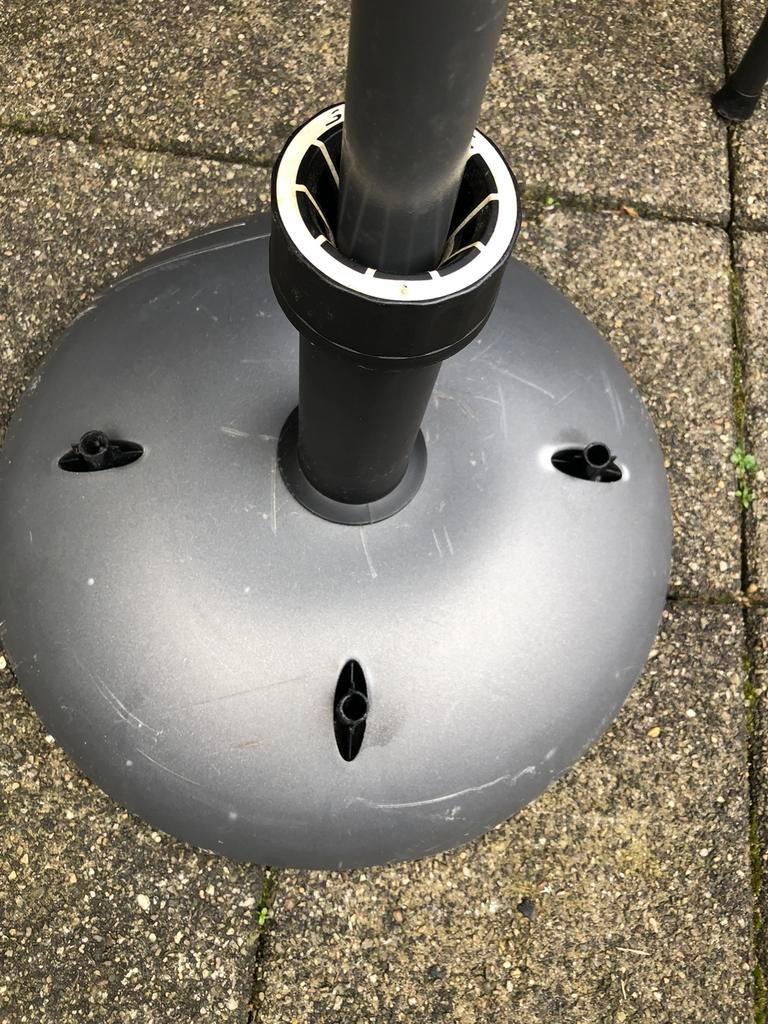 Als nieuw voet zwaar ongeveer 25-30 kg, Tuin en Terras, Parasols, Ophalen, Zo goed als nieuw, Minder dan 1 meter, Parasolvoet