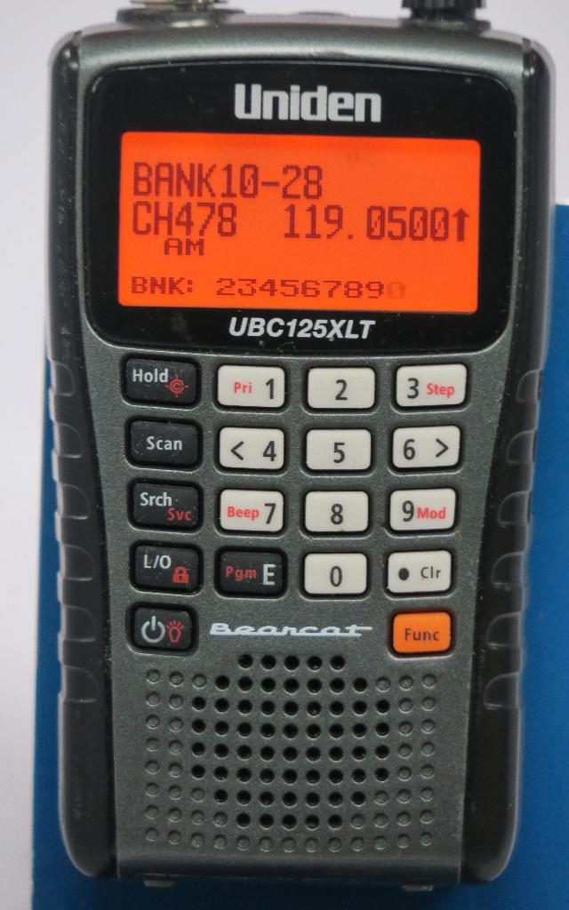 Uniden Bearcat UBC125 voorgeprogrammeerd + Butel software, Ophalen of Verzenden, Zo goed als nieuw, 500 kanalen of meer, Draagbaar