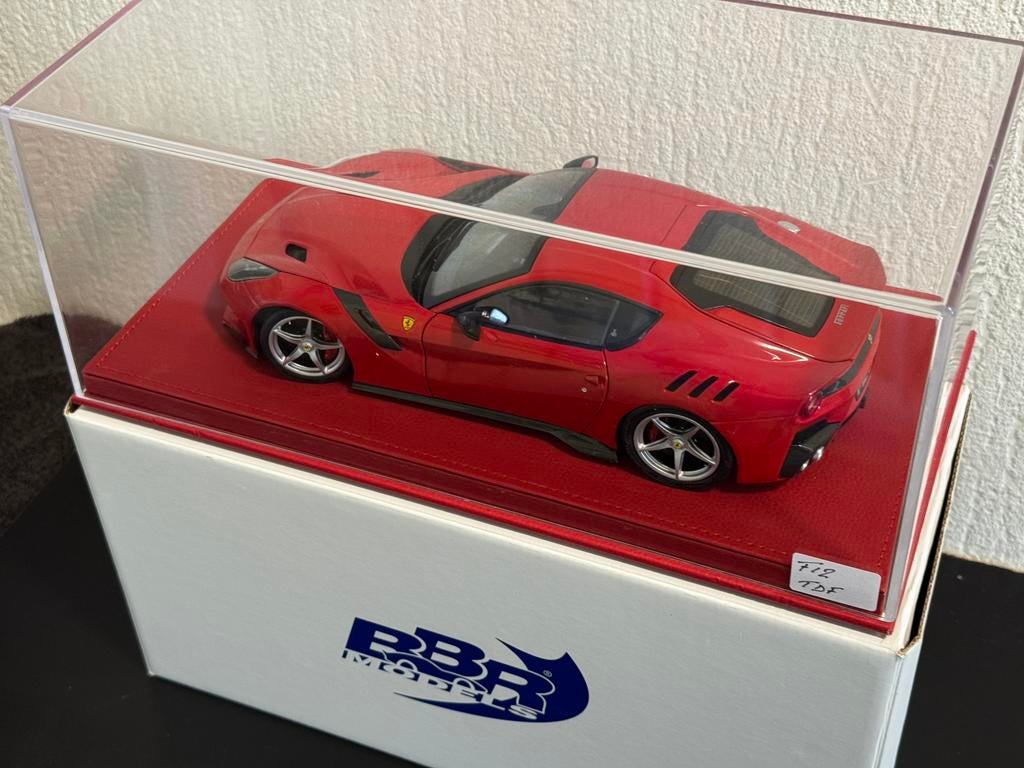Ferrari F12TDF BBR 1/18 full opening, Hobby en Vrije tijd, Modelauto's | 1:18, Ophalen of Verzenden, Zo goed als nieuw, Auto, Overige merken