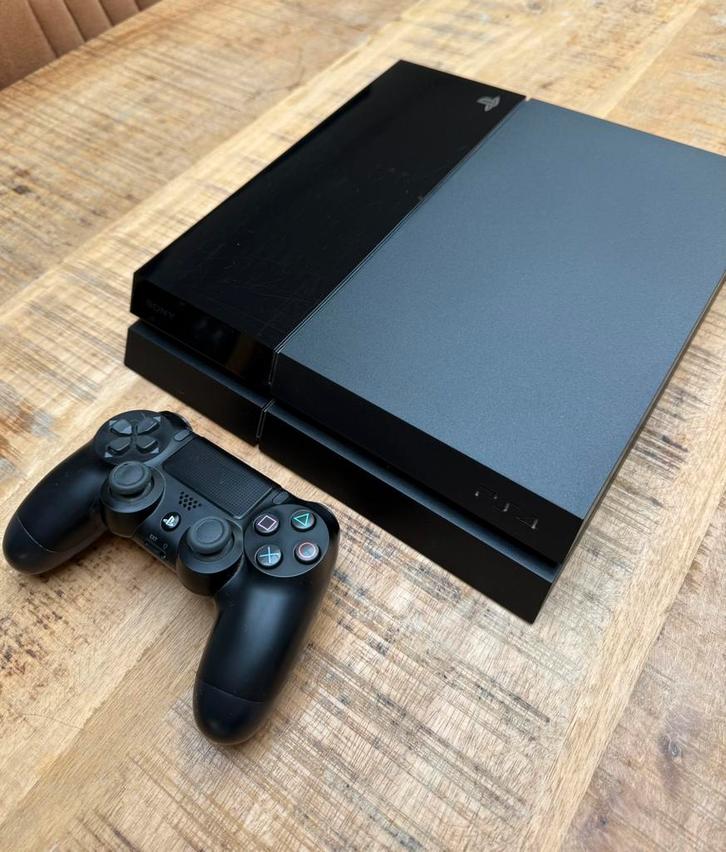 Playstation 4, Spelcomputers en Games, Spelcomputers | Sony PlayStation 4, Gebruikt, Original, Met 3 controllers of meer, Met games