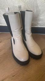 Primark Chelsea Boots maat 38 (beige/creme), Kleding | Dames, Schoenen, Hoge laarzen, Beige, Ophalen of Verzenden, Gedragen