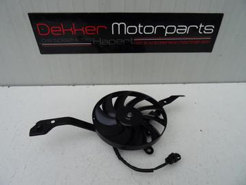 Koelvin / Ventilator Triumph Speed Triple 1050 2011-2012 > beschikbaar voor biedingen