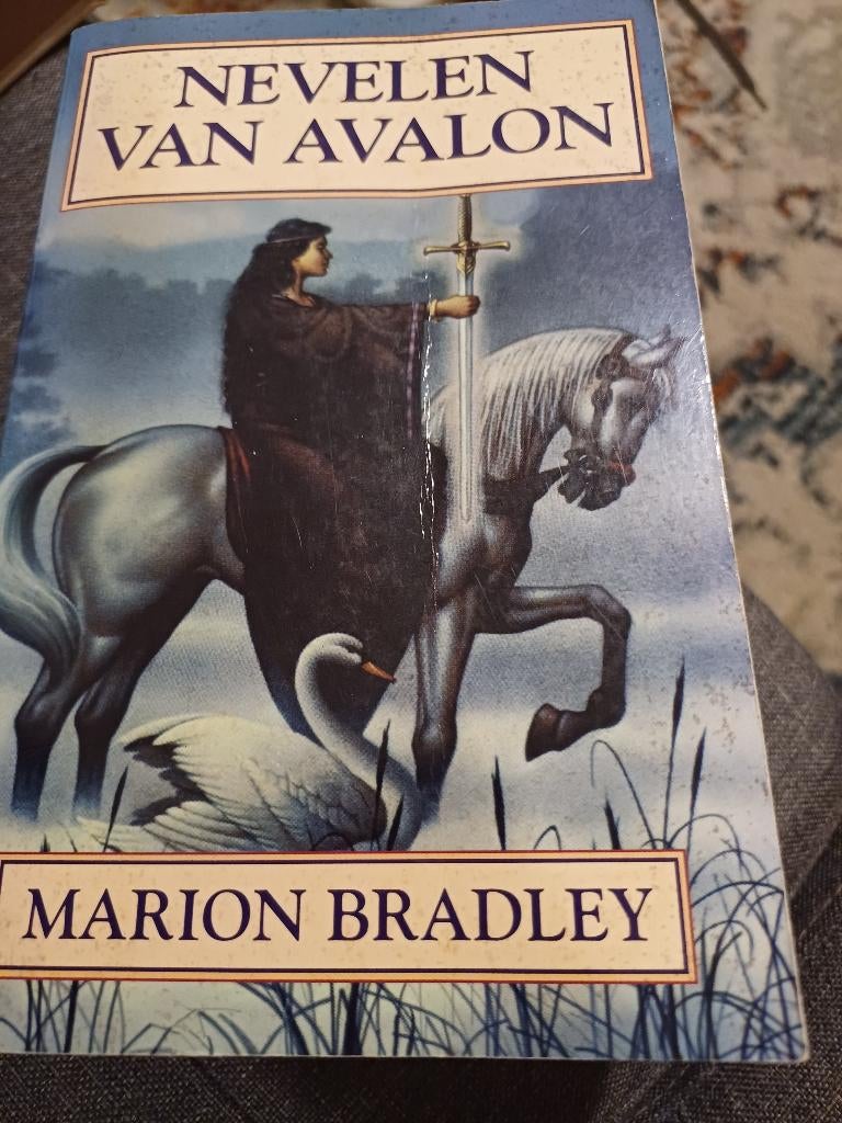 Nevelen van avalon, Boeken, Ophalen of Verzenden