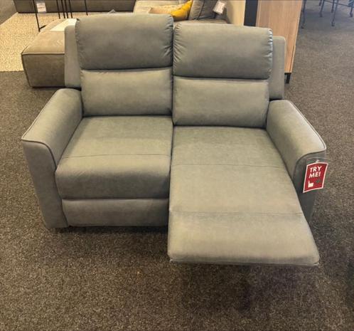 Nieuwe 2 zits met manuele relaxfunctie, Huis en Inrichting, Banken | Sofa's en Chaises Longues, Zo goed als nieuw, Stof, Ophalen of Verzenden