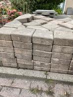 Gratis bestrating tegels (blokken), Tuin en Terras, Tegels en Klinkers, Gebruikt, Beton, Terrastegels, 5 tot 10 m²