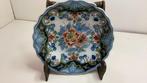 MAKKUM wandbordje gemerkt, 16,5 cm diameter, Antiek en Kunst, Antiek | Wandborden en Tegels, Ophalen of Verzenden