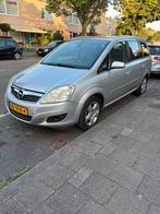 Opel Zafira 1.8 2009 Grijs 7 persoons!!!, Auto's, Voorwielaandrijving, 74 €/maand, Zwart, 4 cilinders