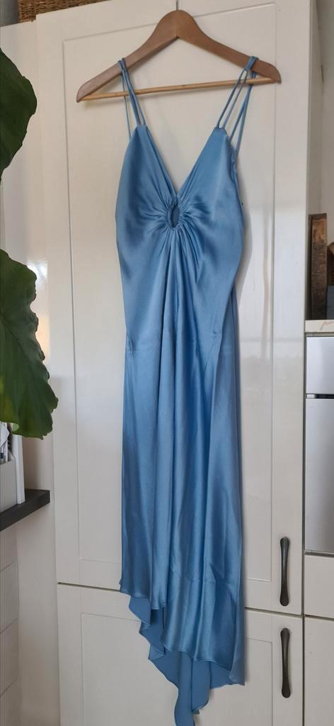 Nieuwe blauw high-low dress jurk 38 M Mango satijn longdress, Kleding | Dames, Jurken, Nieuw, Maat 38/40 (M), Blauw, Onder de knie