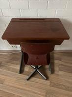 Oud Kleuterbureau met Stoel, Huis en Inrichting, Bureaus, Ophalen, Gebruikt, Bureau