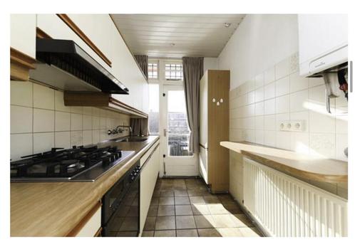 Complete rechte keuken inclusief apparatuur, Huis en Inrichting, Keuken | Complete keukens, Zo goed als nieuw, Enkelwandige keuken