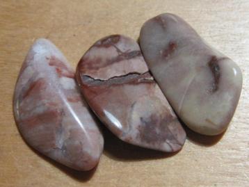 ede. 3 aparte edelstenen LIVERSTONE (2) beschikbaar voor biedingen