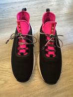 Prada 38, Kleding | Dames, Schoenen, Prada, Zwart, Ophalen of Verzenden, Sneakers of Gympen