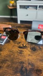 Ray-Ban (clubmaster), Sieraden, Tassen en Uiterlijk, Zonnebrillen en Brillen | Heren, Zonnebril, Bruin, Ophalen of Verzenden, Zo goed als nieuw