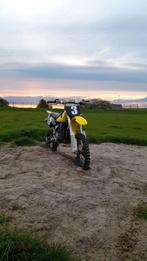 Suzuki rm 85 kleine wielen, Fietsen en Brommers, Brommers | Crossbrommers, Suzuki, Gebruikt, Ophalen of Verzenden, 6 versnellingen