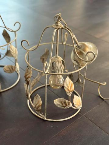 Vintage kroonluchters in landelijke stijl (2 stuks) beschikbaar voor biedingen