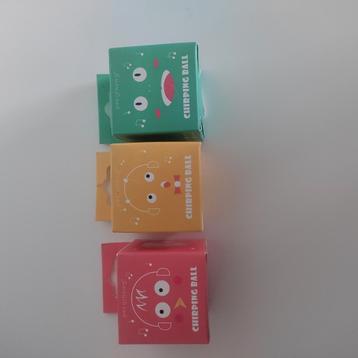 Kattenspeeltje zachte pluche bal met geluid  beschikbaar voor biedingen