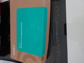 Aukey Apple LC-A3 wireless oplader. Verkeerde aankoop.. beschikbaar voor biedingen
