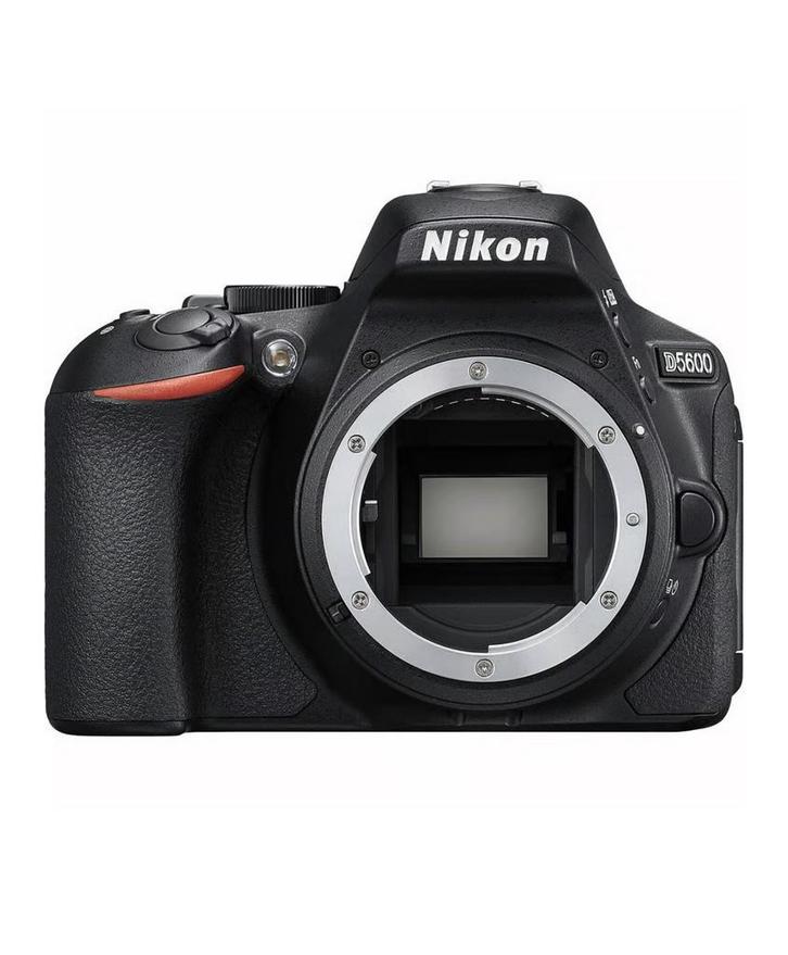 Nikon D5600 DSLR  with two lenses, Audio, Tv en Foto, Fotografie | Lenzen en Objectieven, Zo goed als nieuw, Ophalen of Verzenden