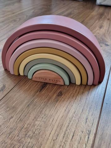 Little Dutch regenboog  beschikbaar voor biedingen