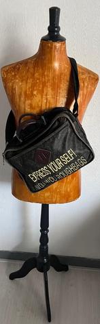 WouWou. Stoere schooltas/boekentas/ laptoptas., Bruin, Aktetas of Boekentas, Ophalen of Verzenden, Zo goed als nieuw