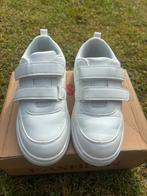 Witte Sneakers - Maat 35, Ophalen of Verzenden, Nieuw, Meisje
