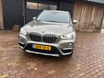 BMW X1 XDrive20i High Executive. LEER, PANORAMADAK, HUD, TRE, 1998 cc, Gebruikt, Euro 6, 2000 kg