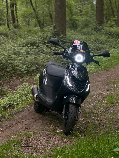 Zip 80cc 2v - Waarde peiling, Fietsen en Brommers, Scooters | Piaggio, Zo goed als nieuw, Zip, Maximaal 45 km/u, Benzine, Ophalen