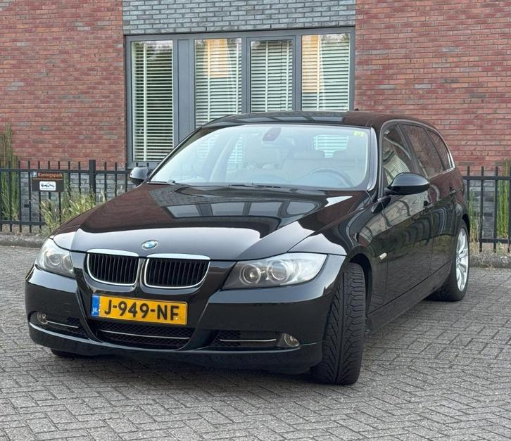 BMW 3-Serie 325 XI Touring |AC|Pano|Navi|Cruise|keyless, Auto's, BMW, Bedrijf, 3-Serie, 4x4, ABS, Airbags, Airconditioning, Alarm