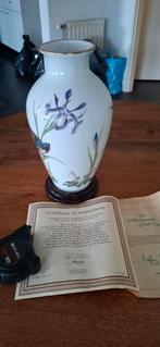 Vintage Franklin Porcelain 'Meadowland Bird Vase', Antiek en Kunst, Ophalen of Verzenden