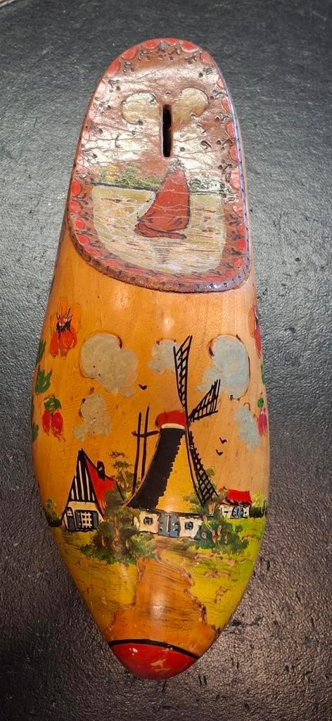 Grote handbeschilderde klomp spaarpot met Molen Volkskunst., Antiek en Kunst, Curiosa en Brocante, Ophalen of Verzenden
