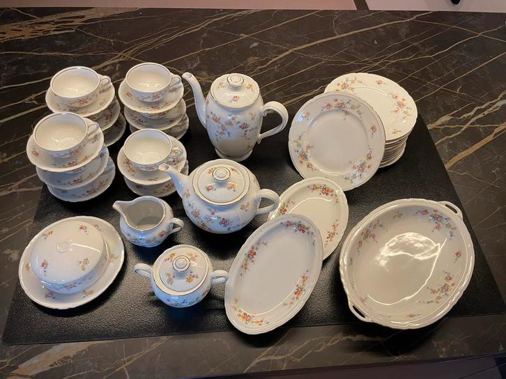 31 delig theeservies stadtlengsfeld, Antiek en Kunst, Antiek | Servies compleet, Ophalen of Verzenden